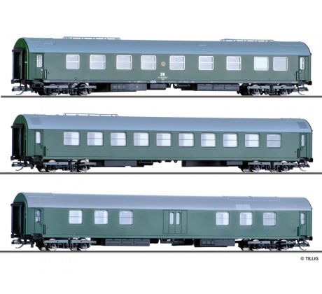 70046 - Souprava tří vozů Salonního vlaku DR