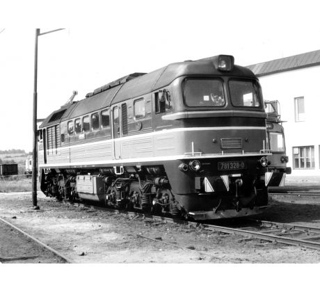 52957 - Motorová diselelektrická lokomotiva 781 328-0 ČSD, LD Chomutov