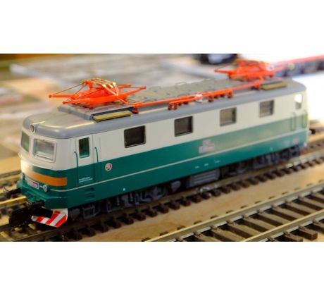 1411056 - Elektrická stejnosměrná lokomotiva E 499.1056 ČSD