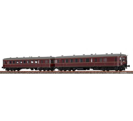 44720 - Motorový vůz  60 530 s vlečným vozem VS 145 393 DB
