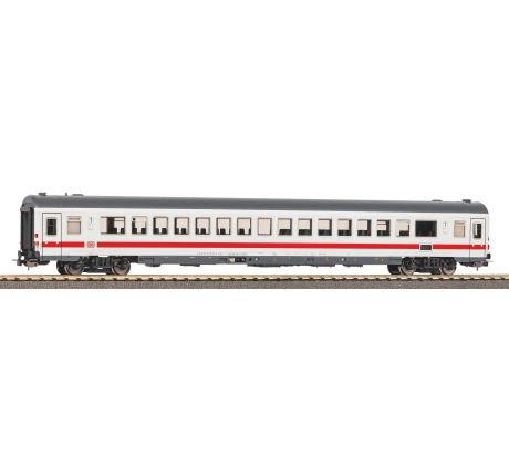 58846 - 4. osý rychlíkový velkoprostorový vůz Avmmz 106 DB, epocha VI