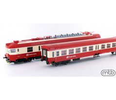 560008 - Elektrický vůz 560.024 + vložený vůz 060.033 ČD